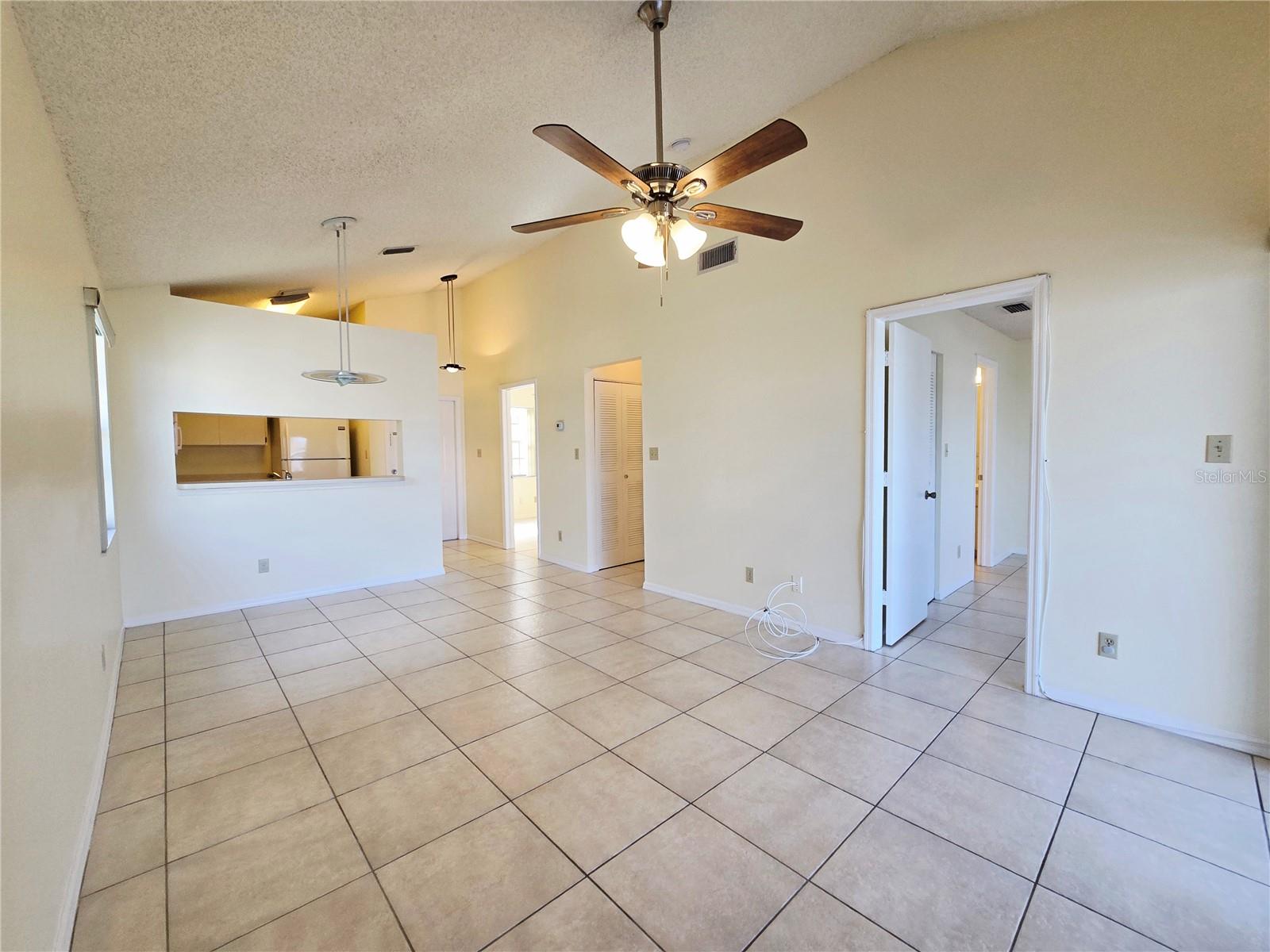 Image 9 of 36 For 6802 Stones Throw Circle N 14206