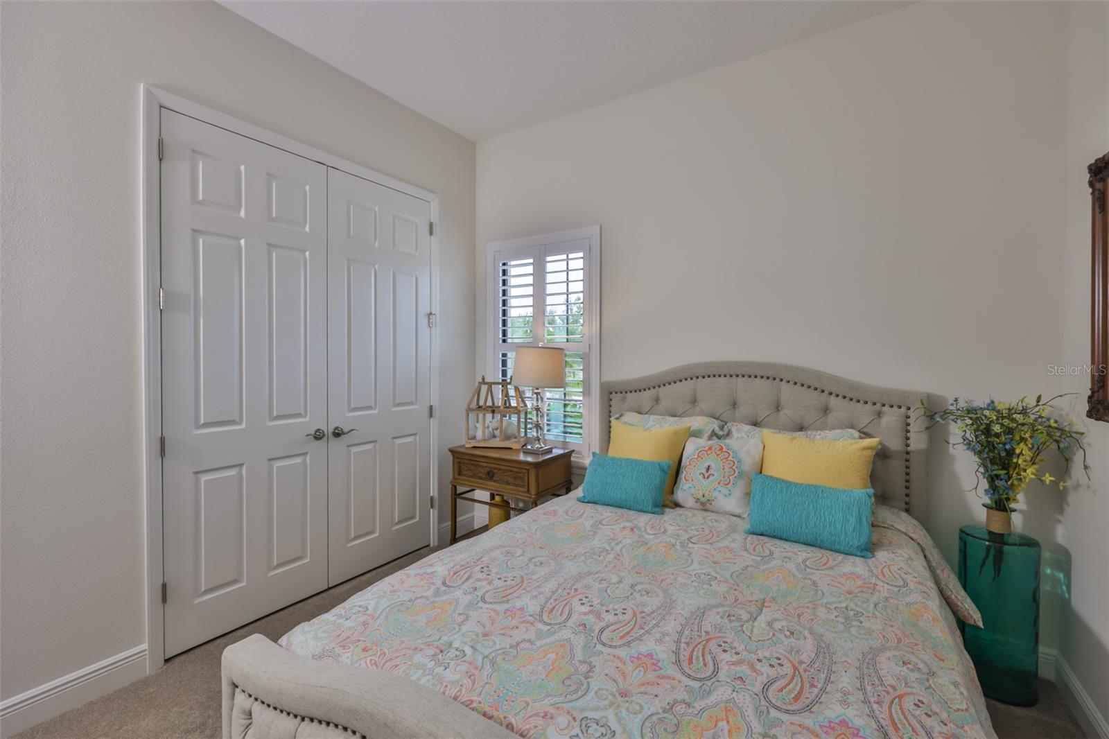 Listing photo id 39 for 6016 Shadowlake Drive