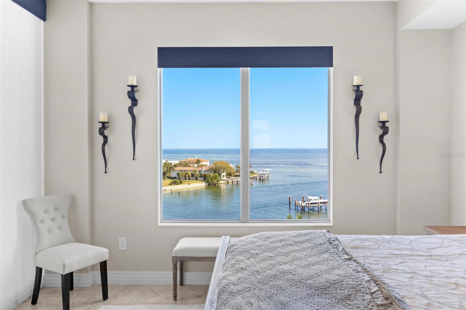Image 19 of 53 For 1325 Snell Isle Boulevard Ne 708