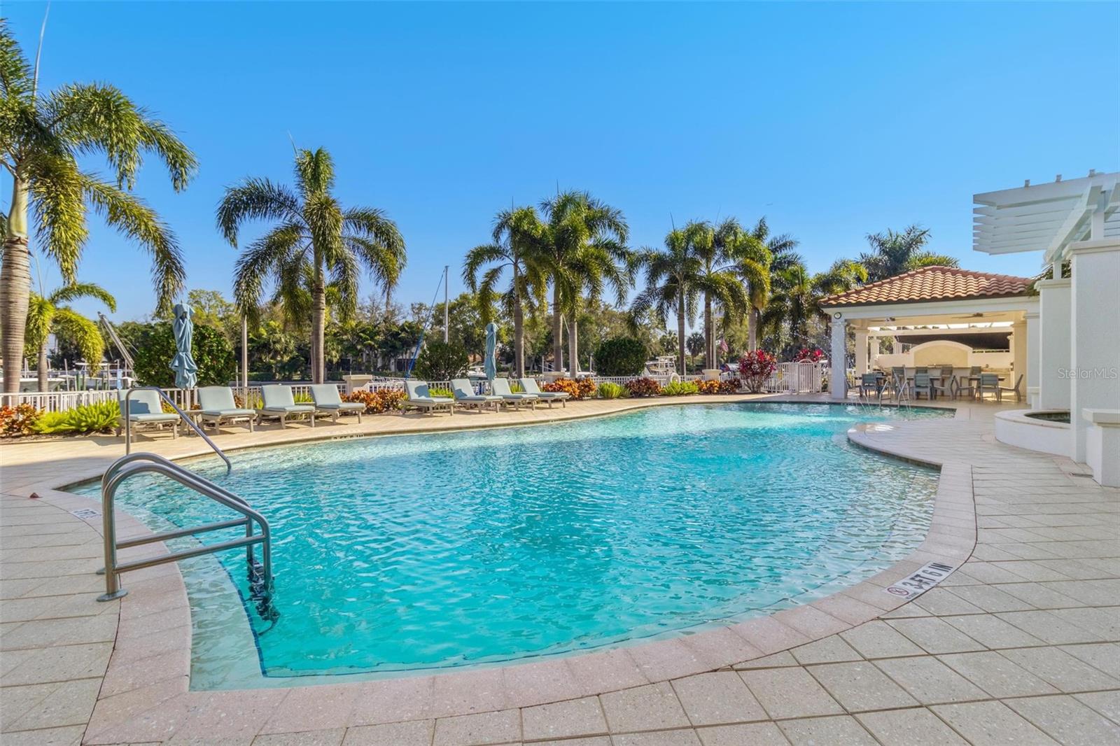 Image 31 of 53 For 1325 Snell Isle Boulevard Ne 708