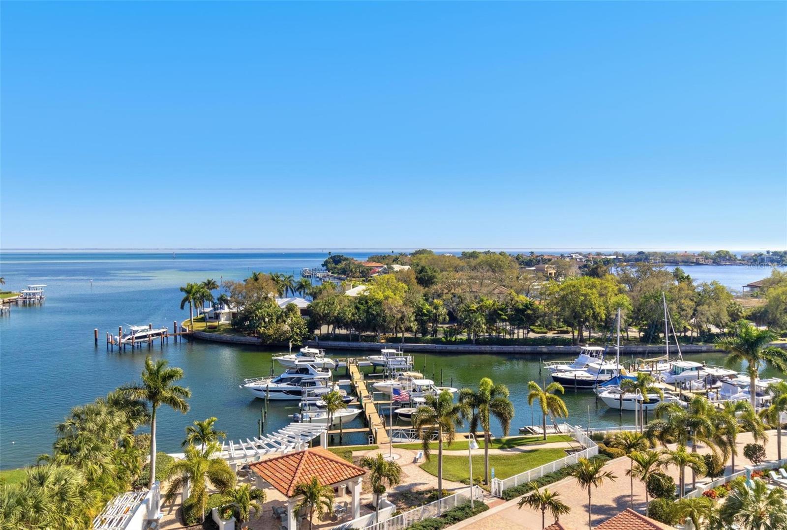 Image 9 of 53 For 1325 Snell Isle Boulevard Ne 708