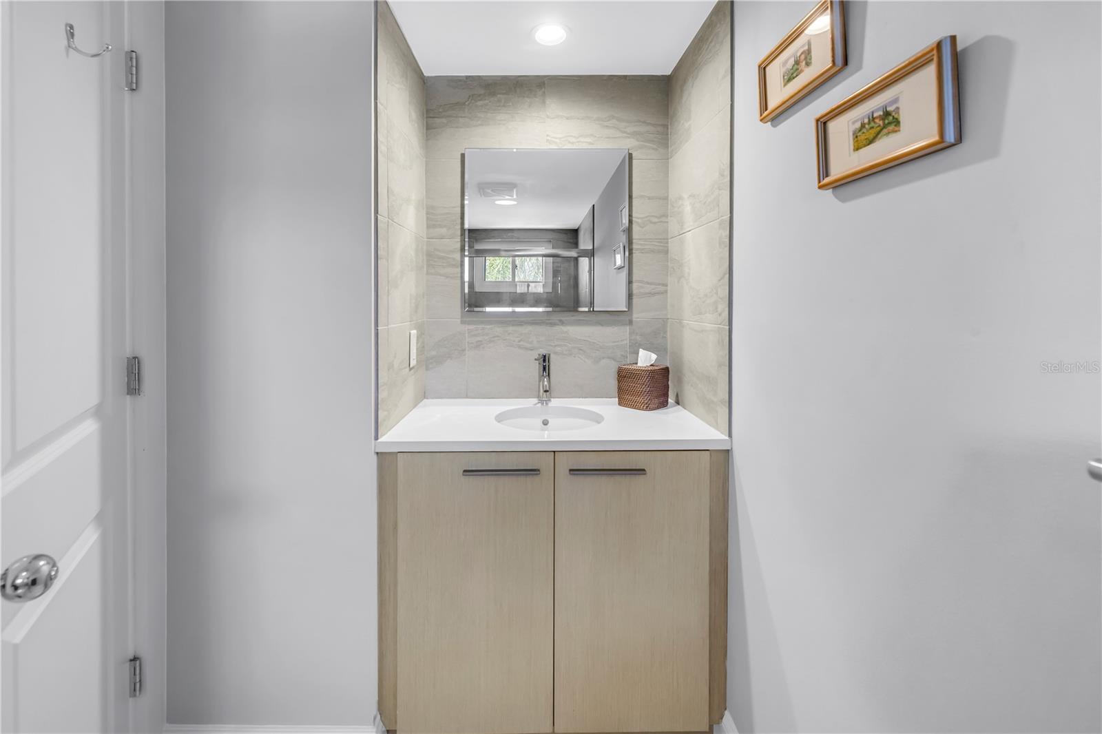 Listing photo id 16 for 8226 Gulf Boulevard 2