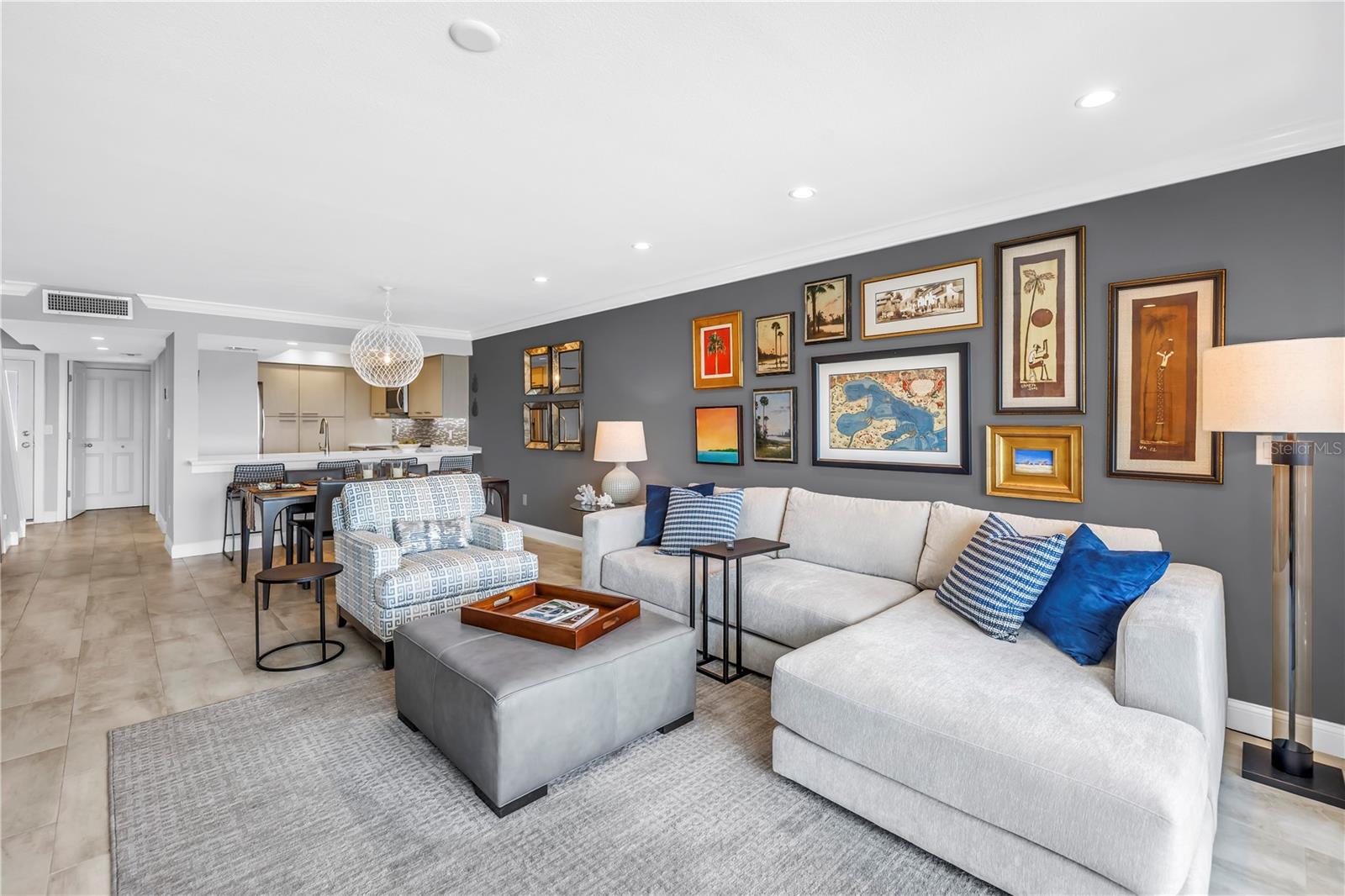 Listing photo id 27 for 8226 Gulf Boulevard 2