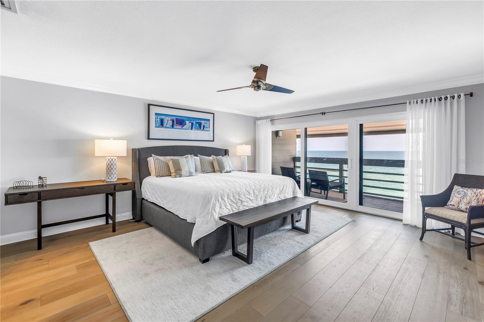Listing photo id 36 for 8226 Gulf Boulevard 2