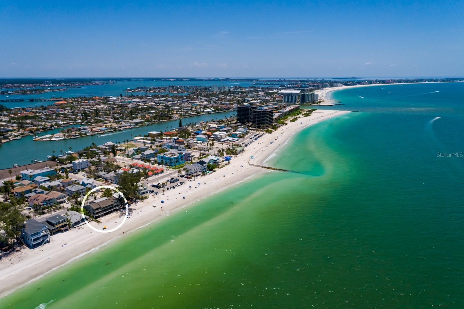 Listing photo id 3 for 8226 Gulf Boulevard 2