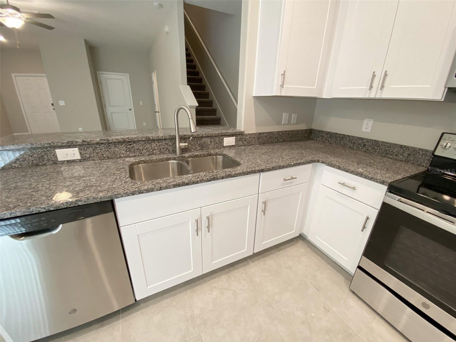 Image 11 of 67 For 11914 Castine Street