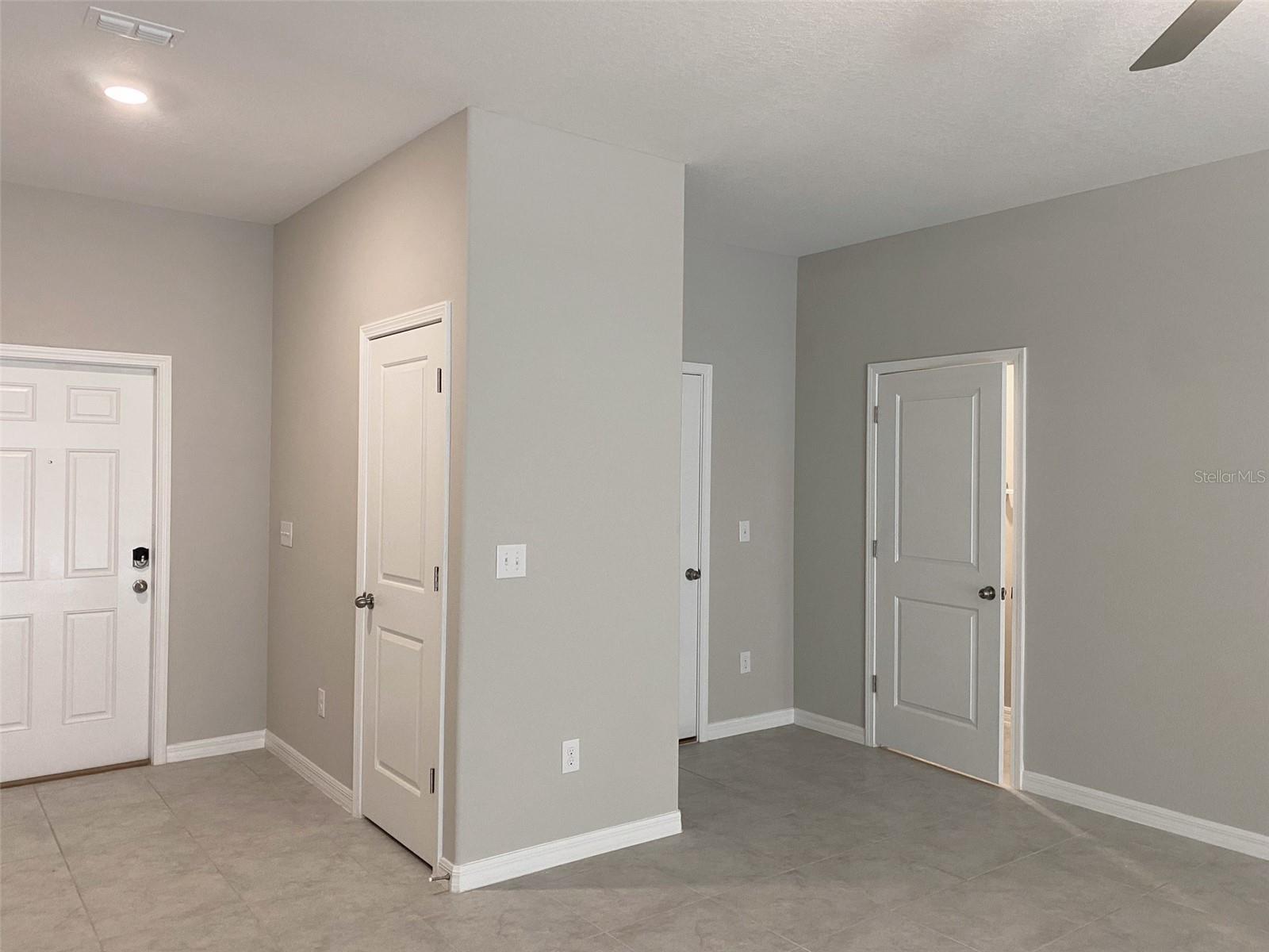 Image 12 of 67 For 11914 Castine Street