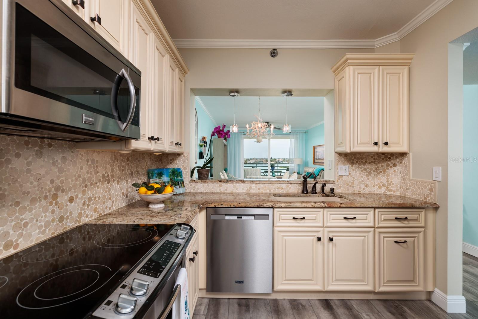 Image 10 of 43 For 7932 Sailboat Key Boulevard S 506