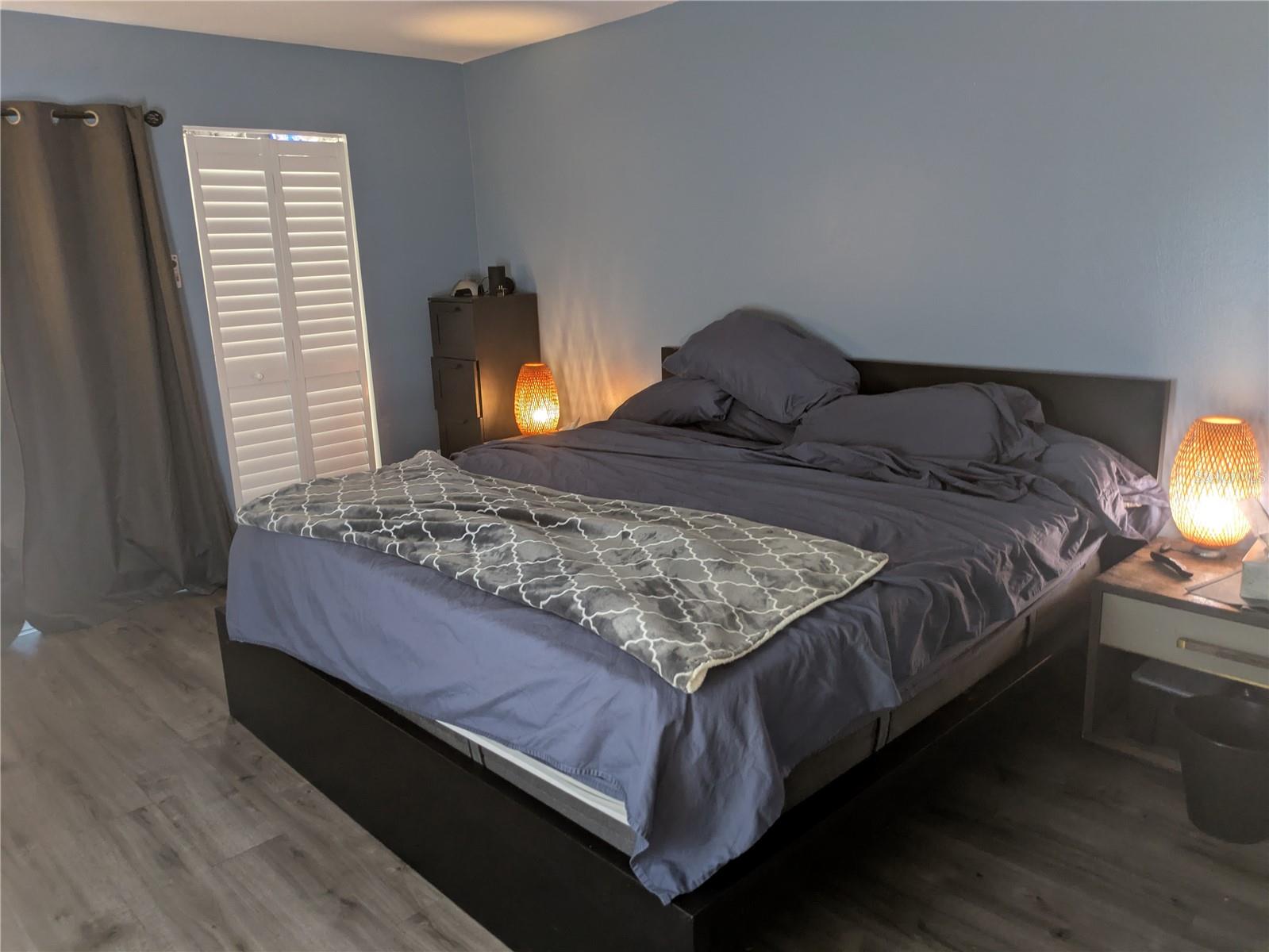 Image 21 of 33 For 4705 1st Street Ne 327
