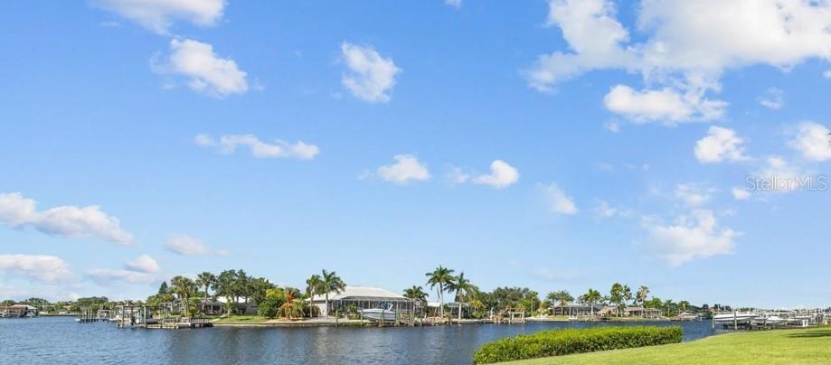 Image 4 of 10 For 1028 Apollo Beach Boulevard 211