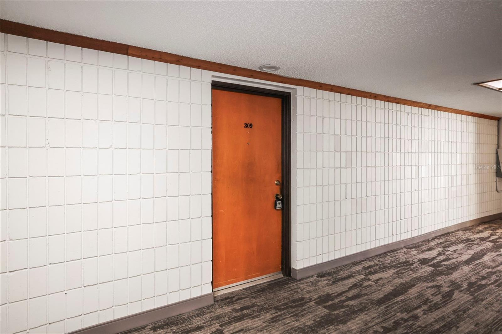 Image 41 of 57 For 2581 Countryside Boulevard 2309