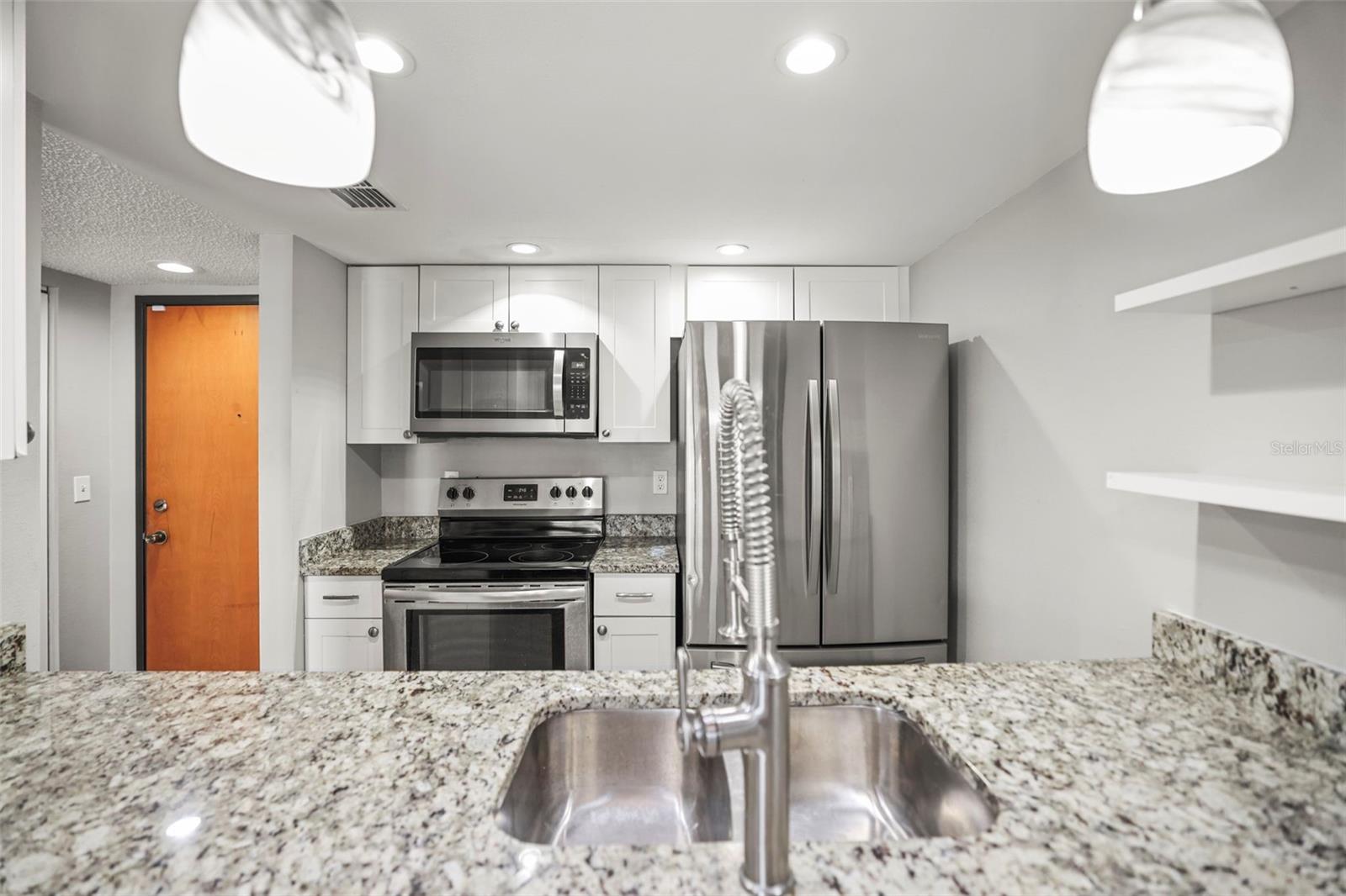 Image 5 of 57 For 2581 Countryside Boulevard 2309