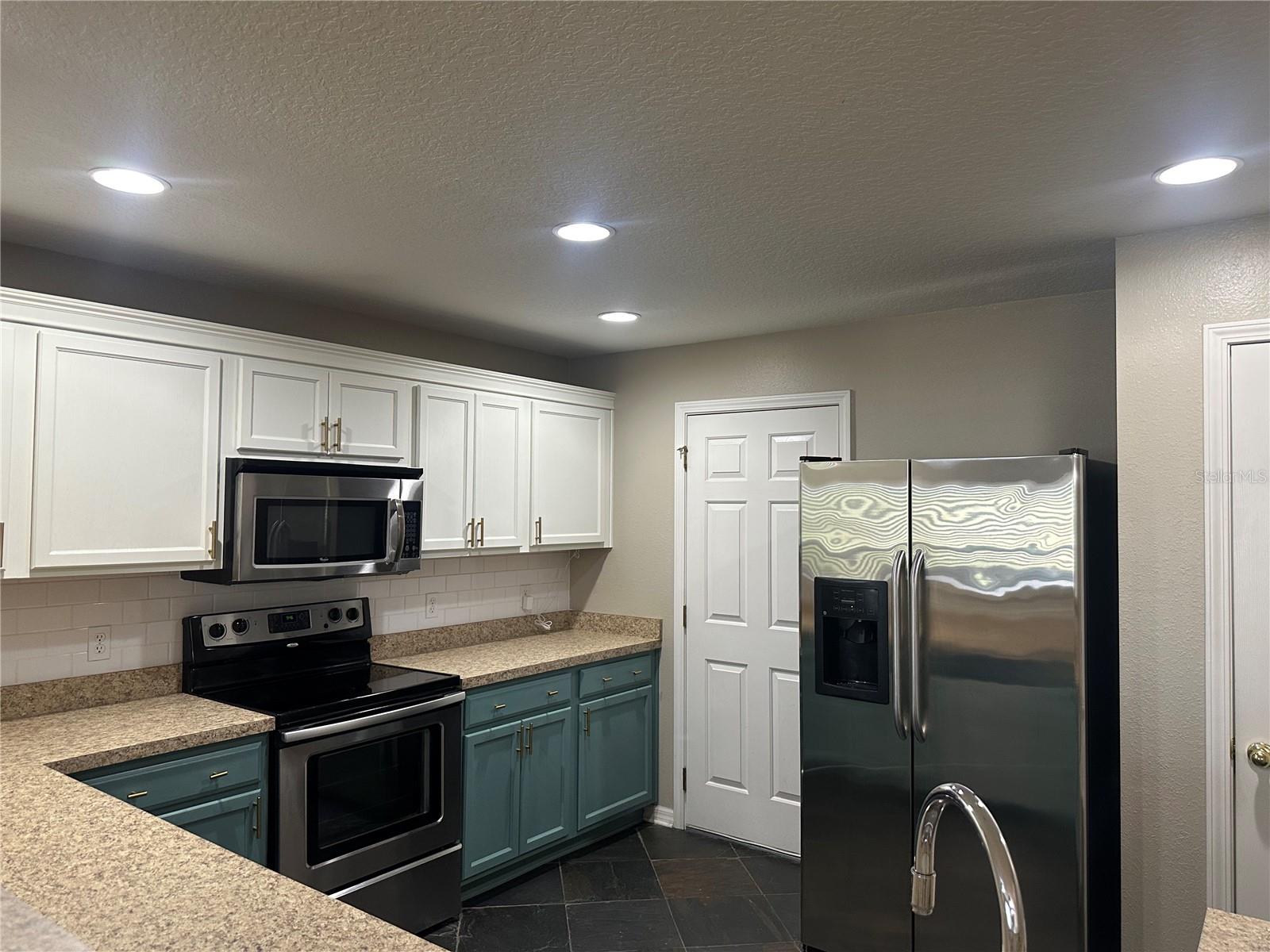 Image 10 of 31 For 11618 Mango Ridge Boulevard