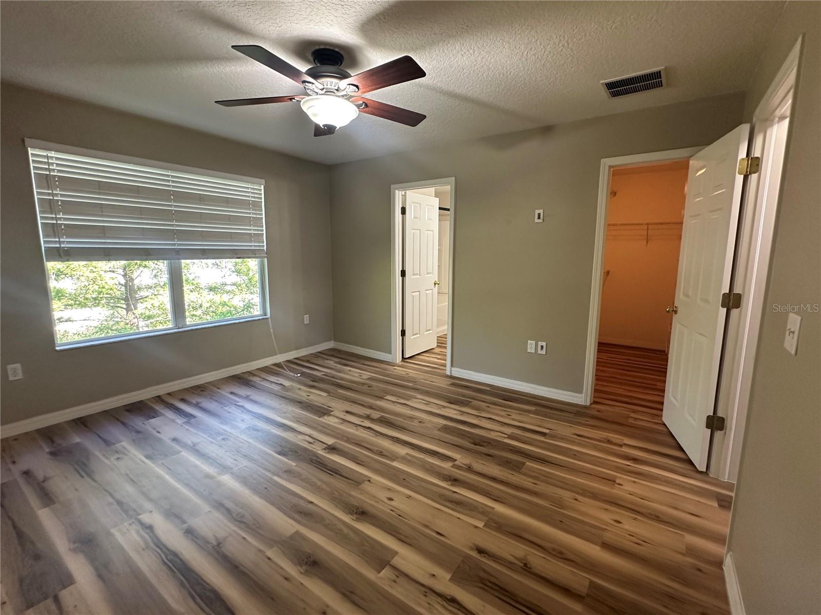 Image 25 of 31 For 11618 Mango Ridge Boulevard