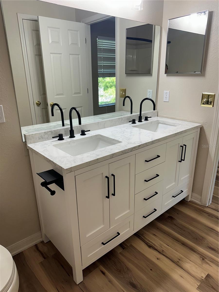 Image 30 of 31 For 11618 Mango Ridge Boulevard