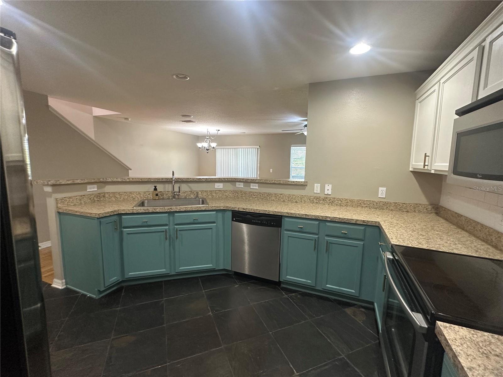 Image 6 of 31 For 11618 Mango Ridge Boulevard