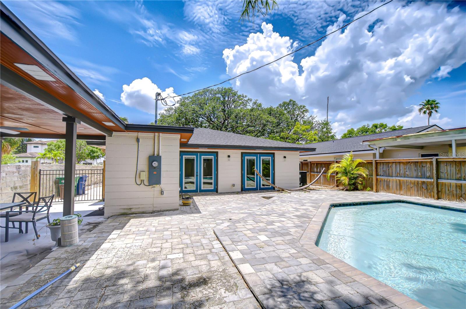 Image 4 of 20 For 509 Davis Boulevard