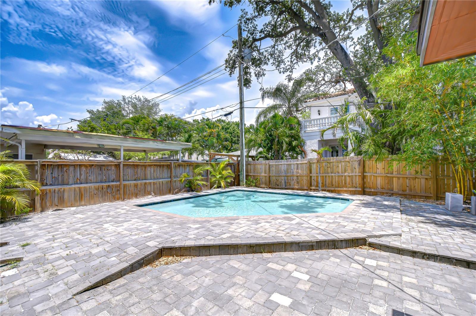 Image 6 of 20 For 509 Davis Boulevard
