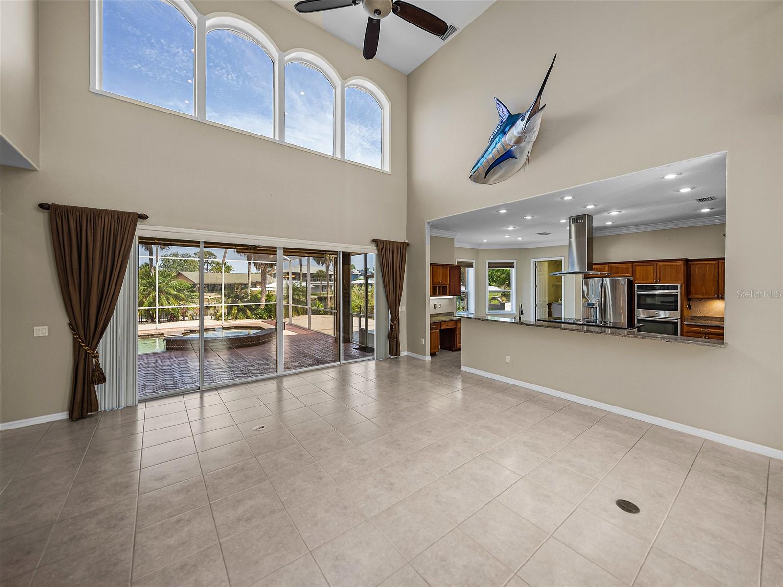 Listing photo id 13 for 5260 Stetson Point Drive