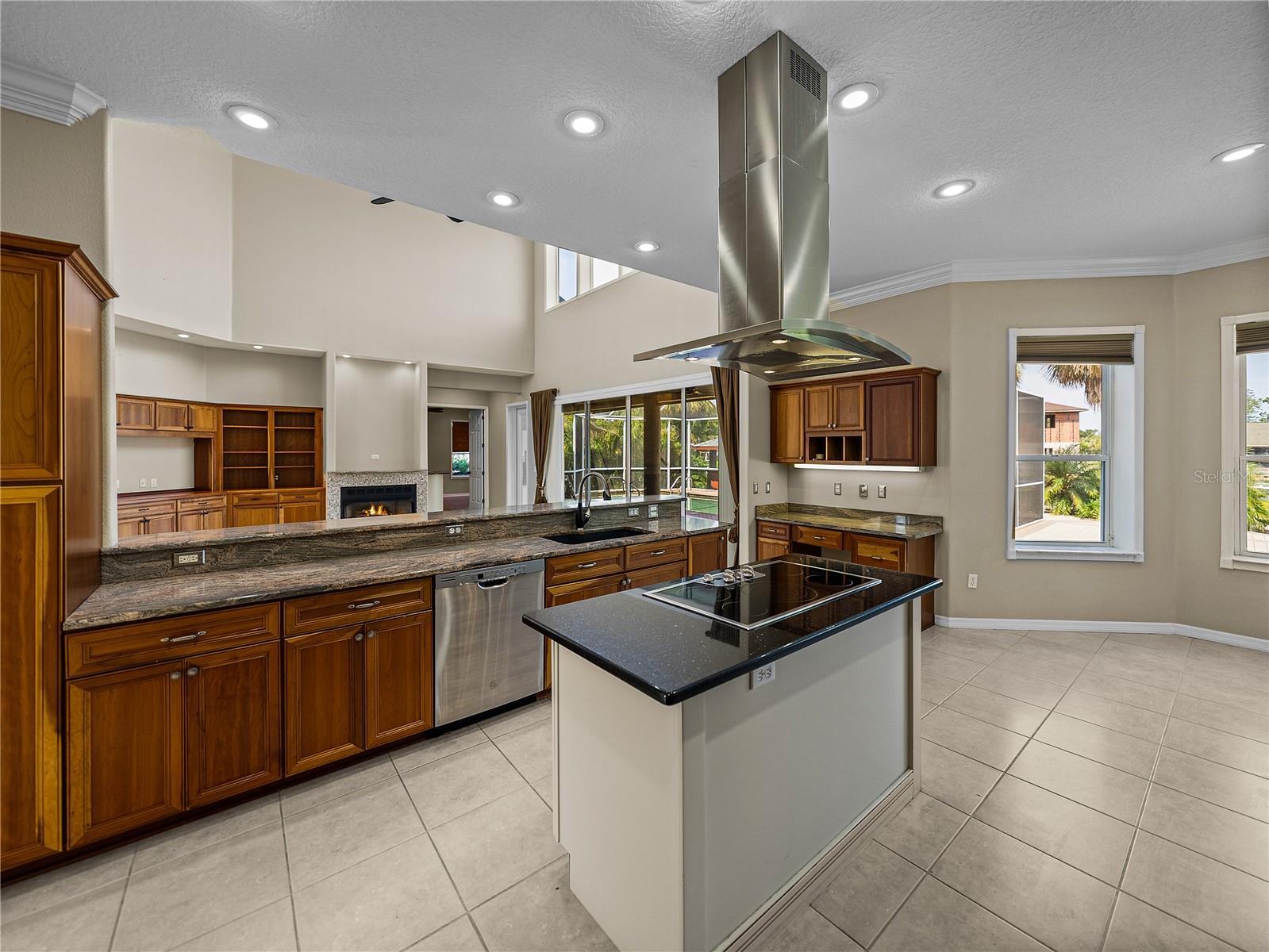 Listing photo id 20 for 5260 Stetson Point Drive