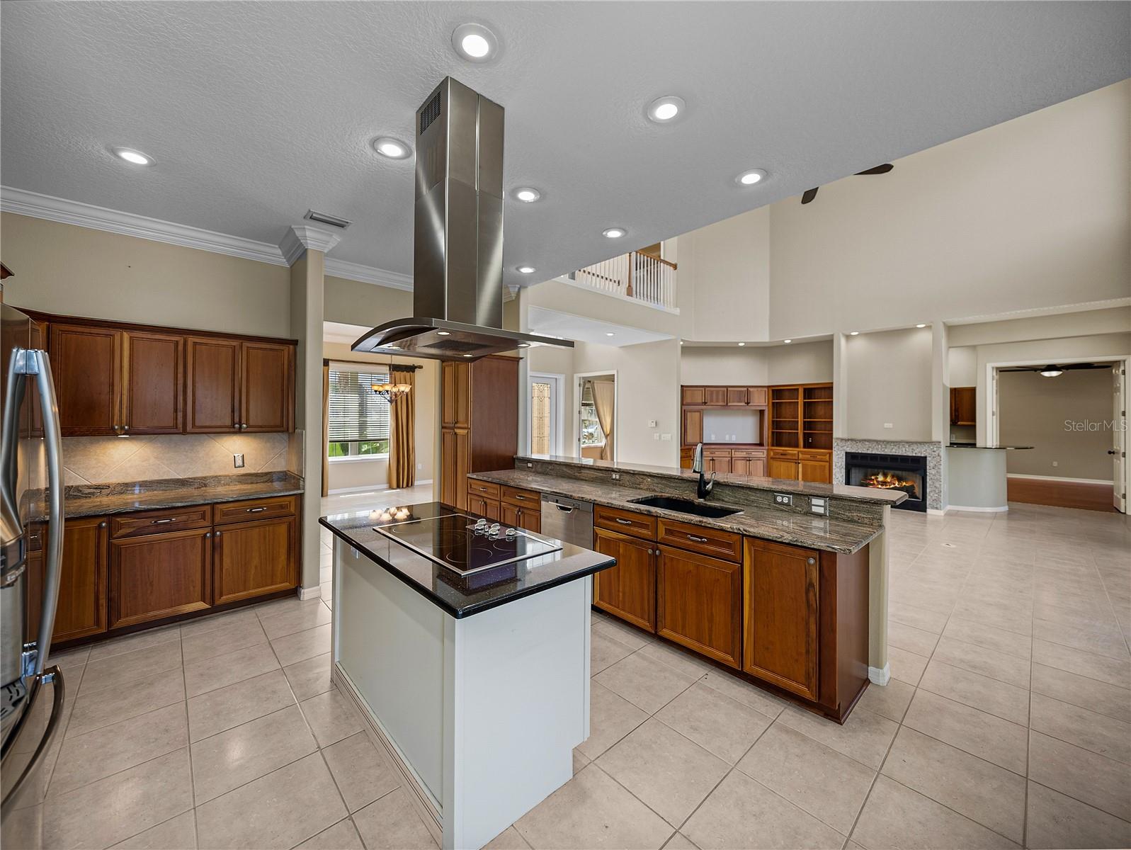 Listing photo id 21 for 5260 Stetson Point Drive