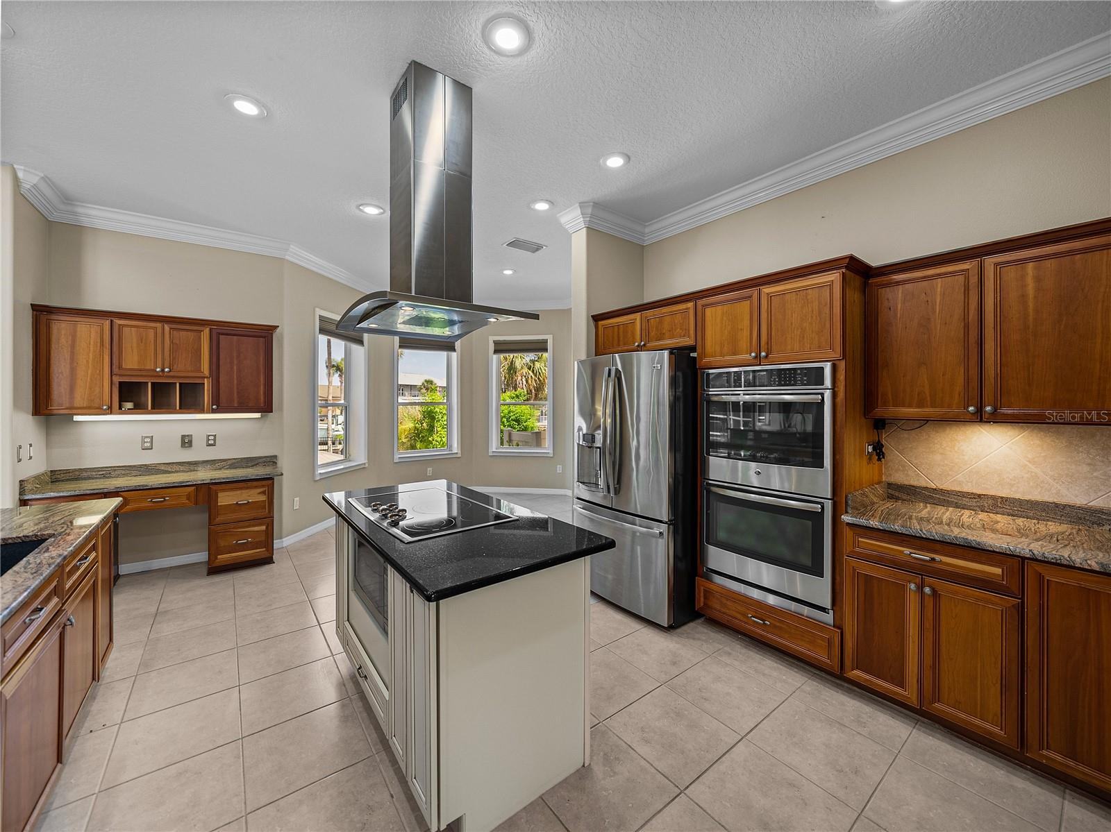 Listing photo id 23 for 5260 Stetson Point Drive