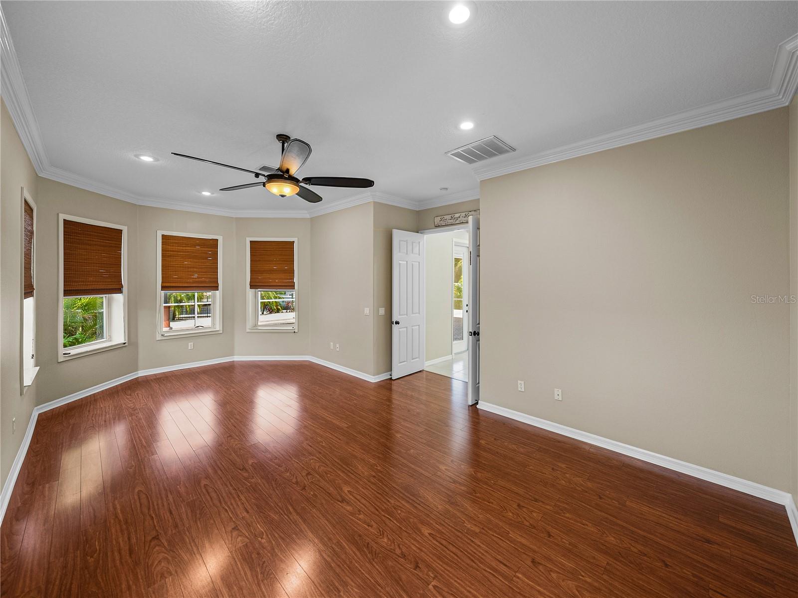 Listing photo id 30 for 5260 Stetson Point Drive