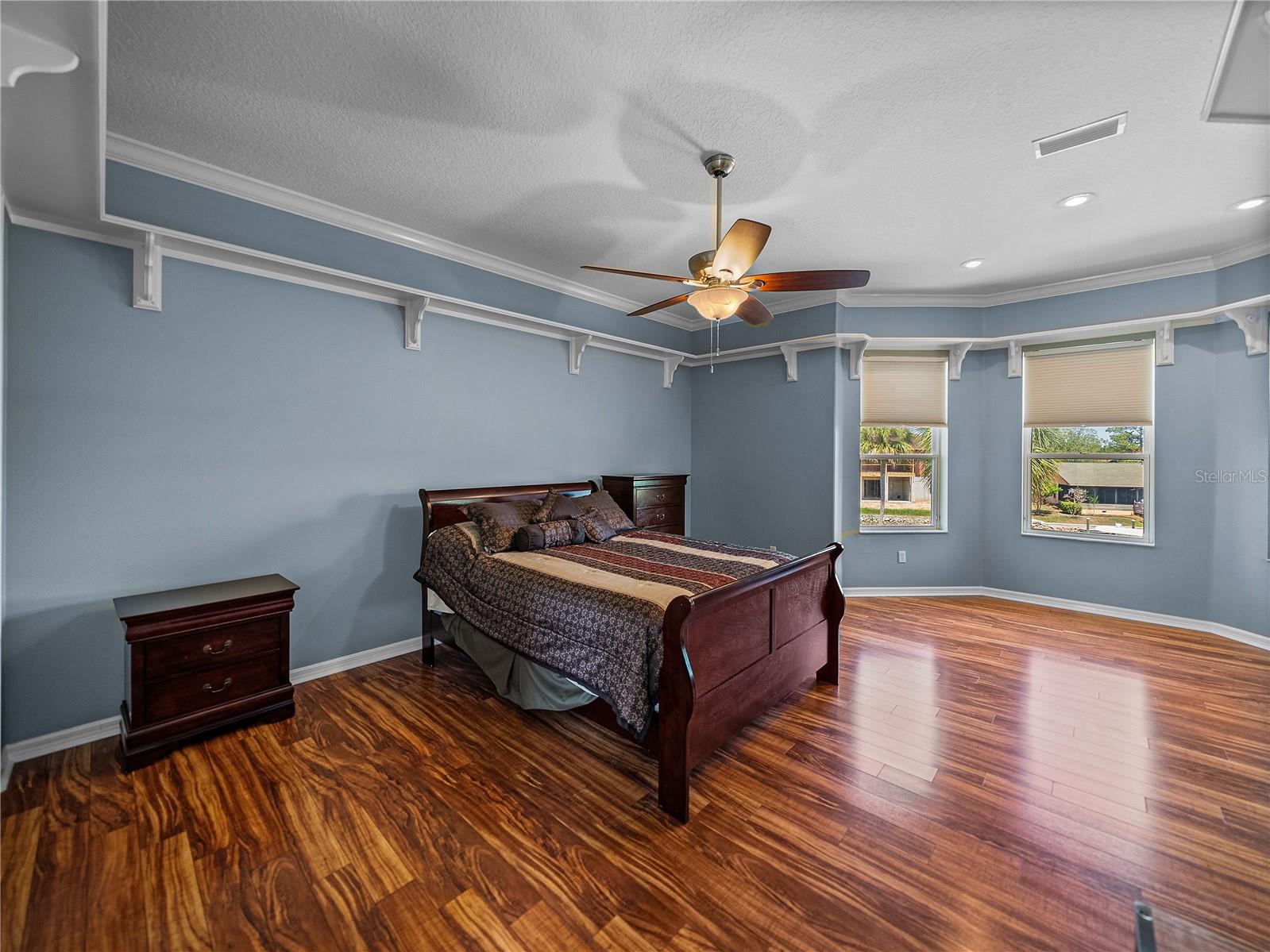 Listing photo id 52 for 5260 Stetson Point Drive