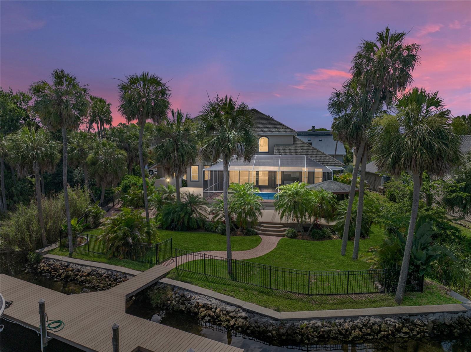 Listing photo id 57 for 5260 Stetson Point Drive
