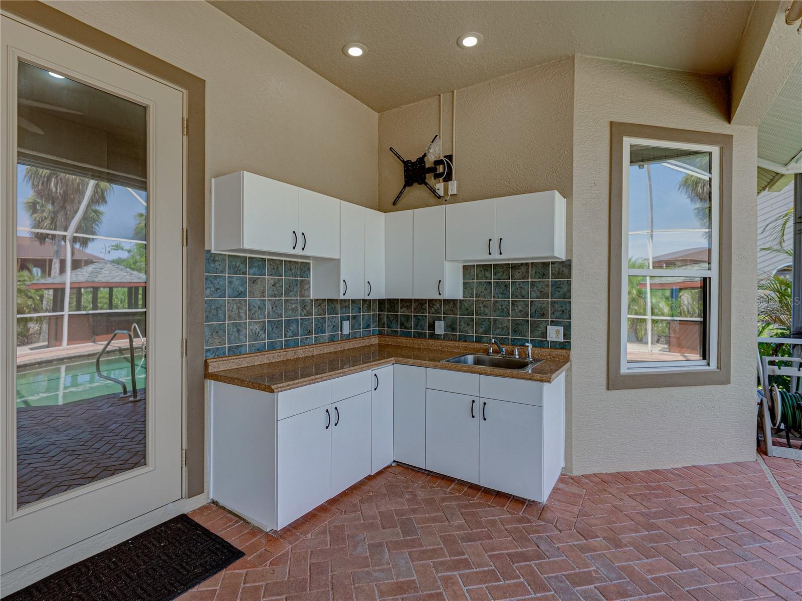 Listing photo id 60 for 5260 Stetson Point Drive