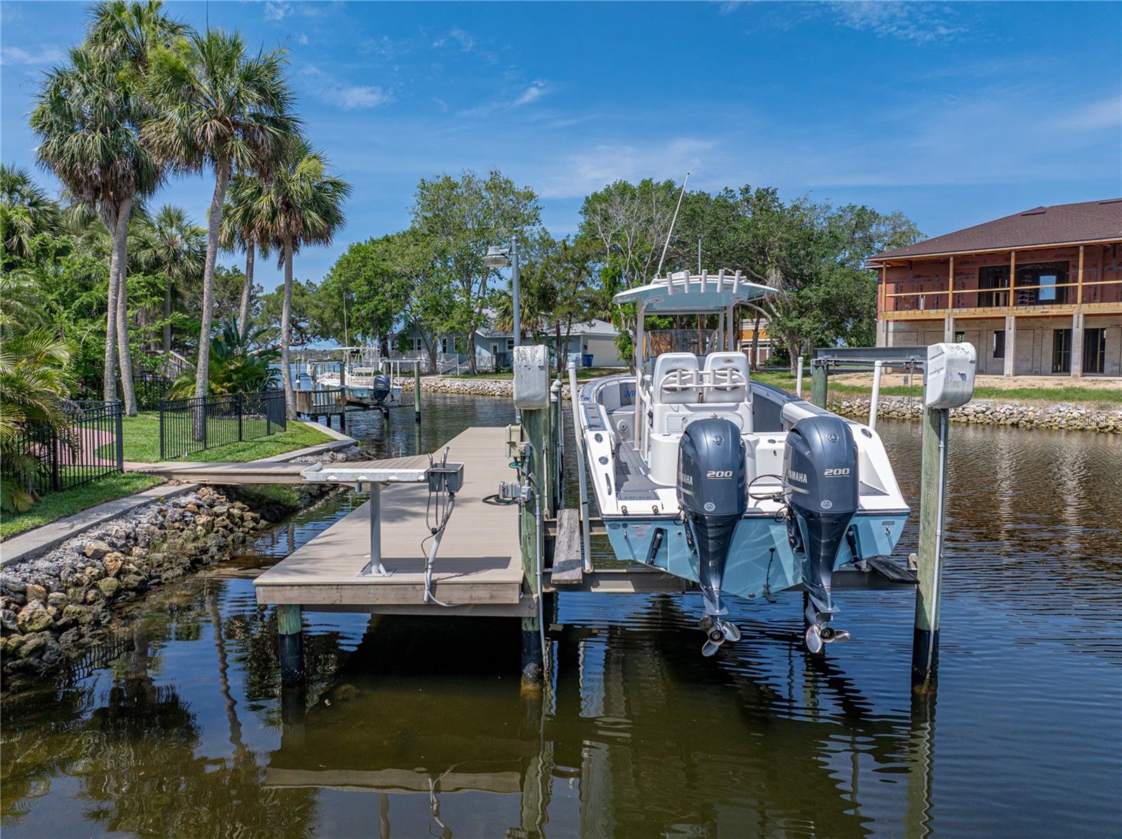 Listing photo id 77 for 5260 Stetson Point Drive