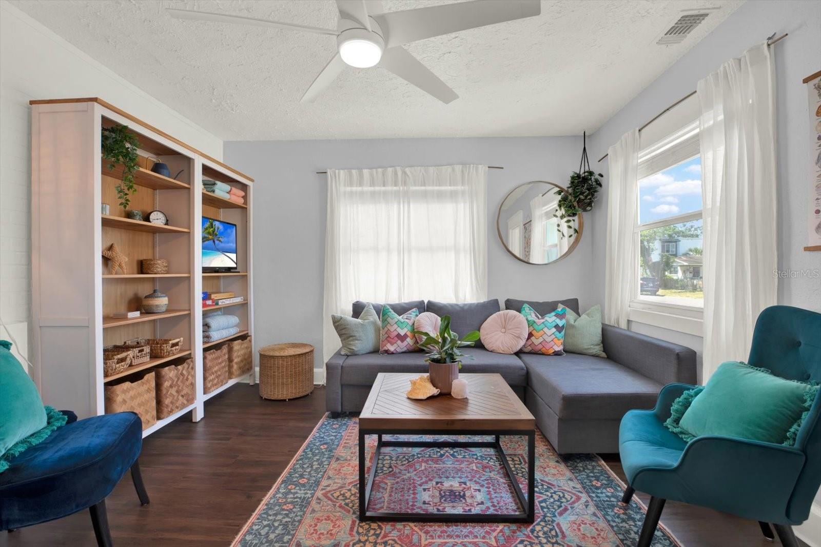 Image 4 of 18 For 3230 4th Avenue S