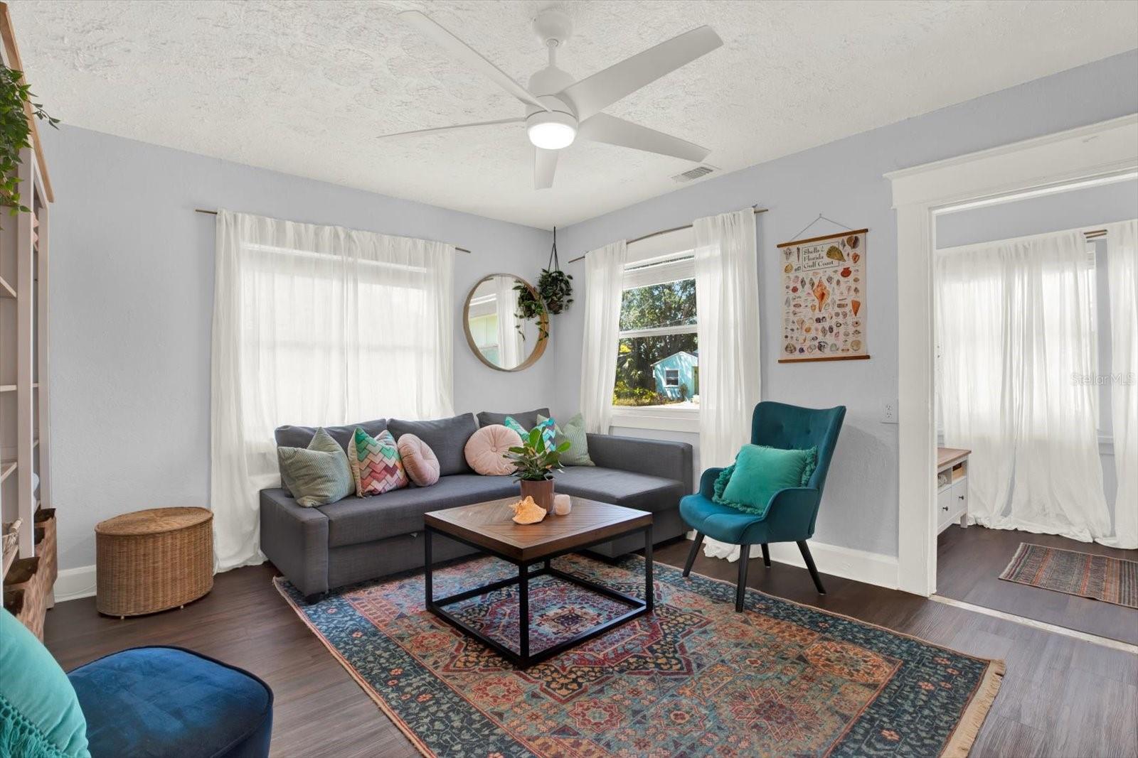Image 6 of 18 For 3230 4th Avenue S