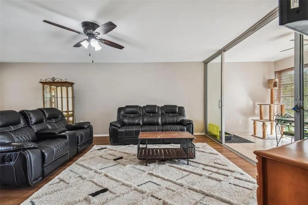 Image 10 of 15 For 1433 Belcher Road G20