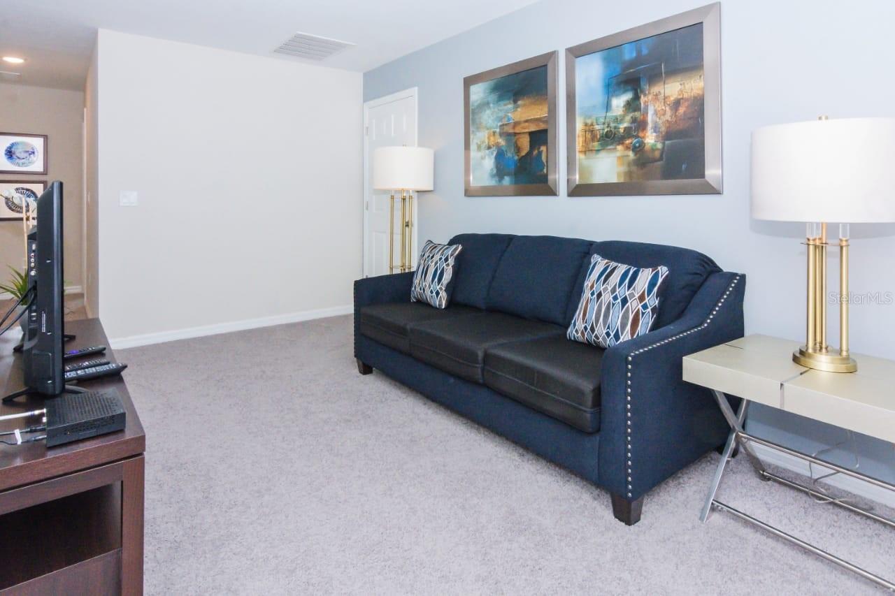 Image 31 of 52 For 1534 Carey Palm Circle