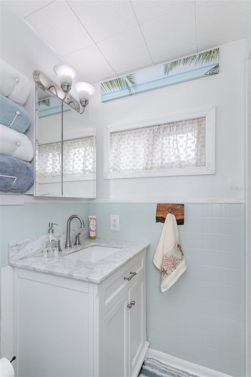 Listing photo id 23 for 7299 First Circle Drive