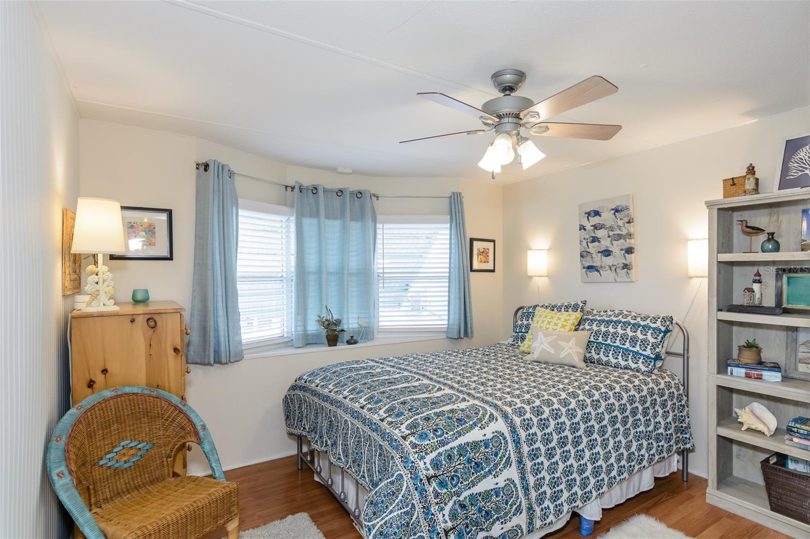 Listing photo id 25 for 7299 First Circle Drive