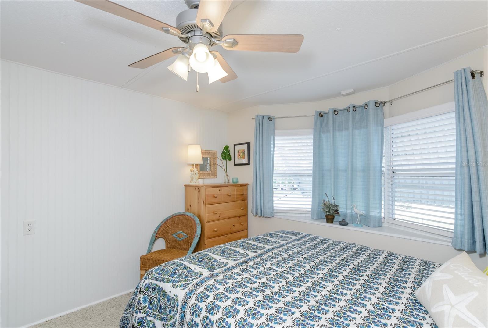 Listing photo id 26 for 7299 First Circle Drive