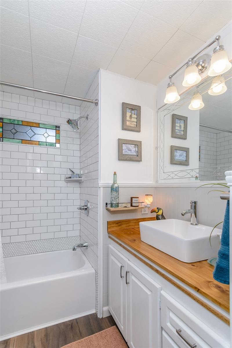 Listing photo id 28 for 7299 First Circle Drive