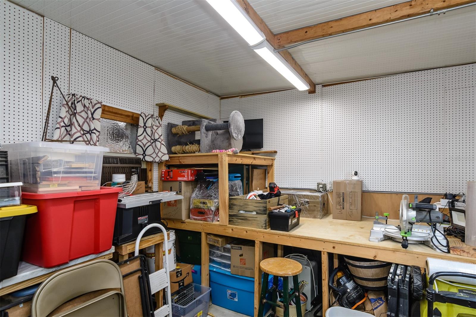 Listing photo id 35 for 7299 First Circle Drive