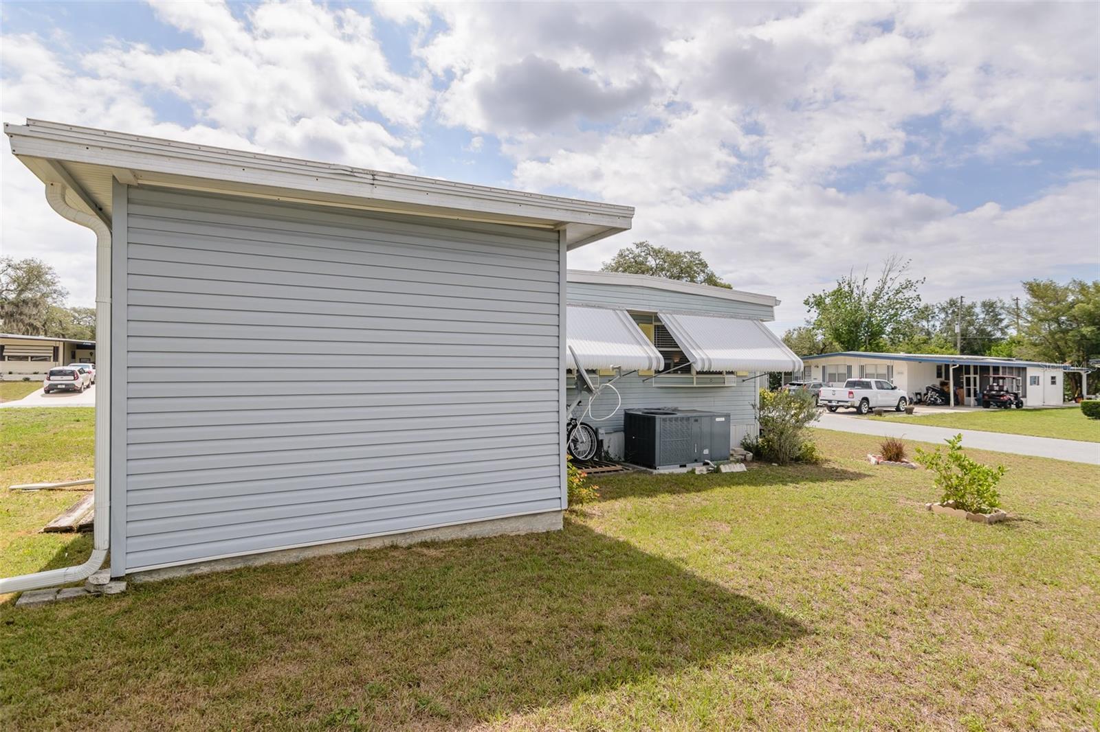 Listing photo id 38 for 7299 First Circle Drive