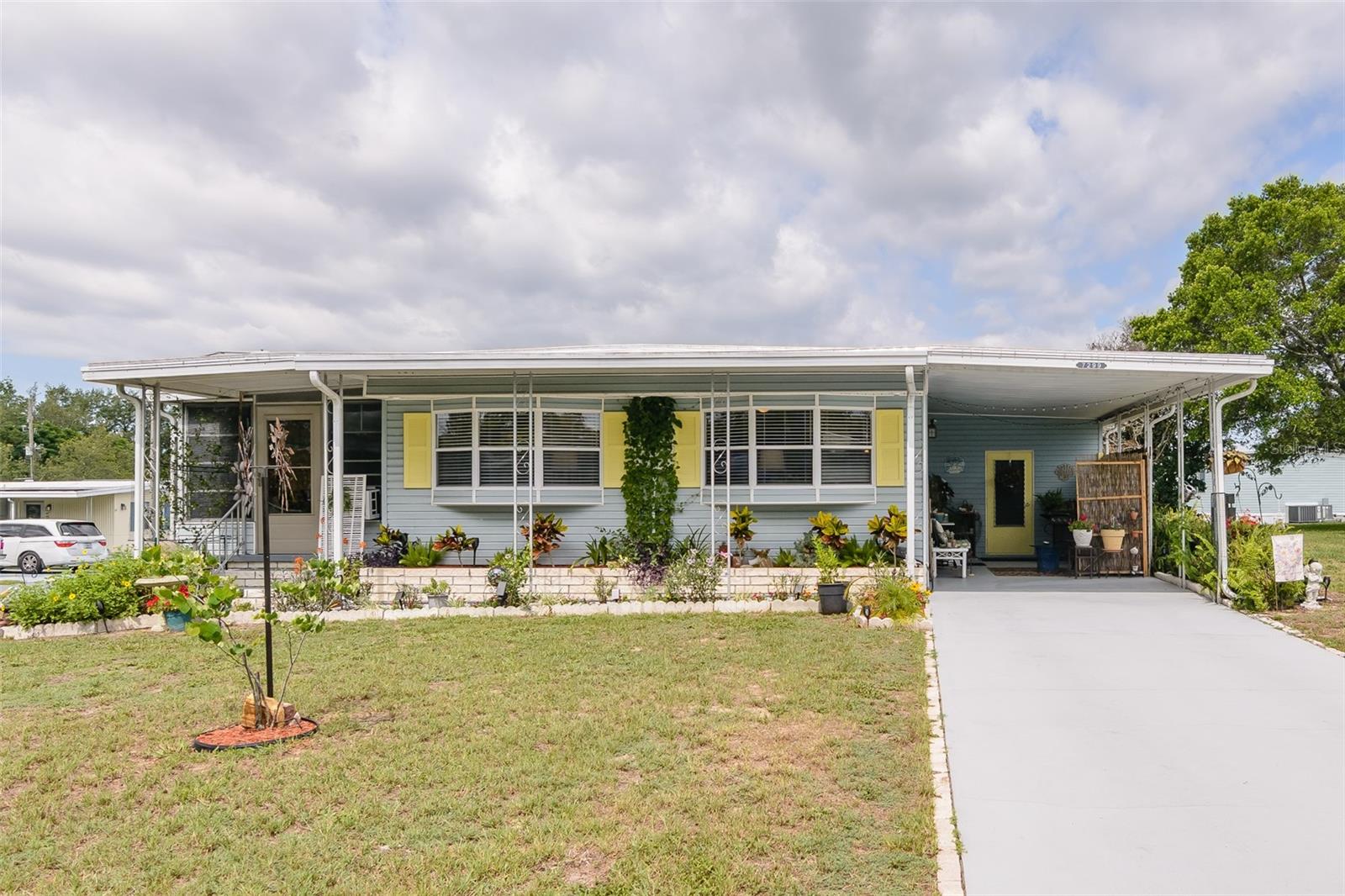 Listing photo id 40 for 7299 First Circle Drive