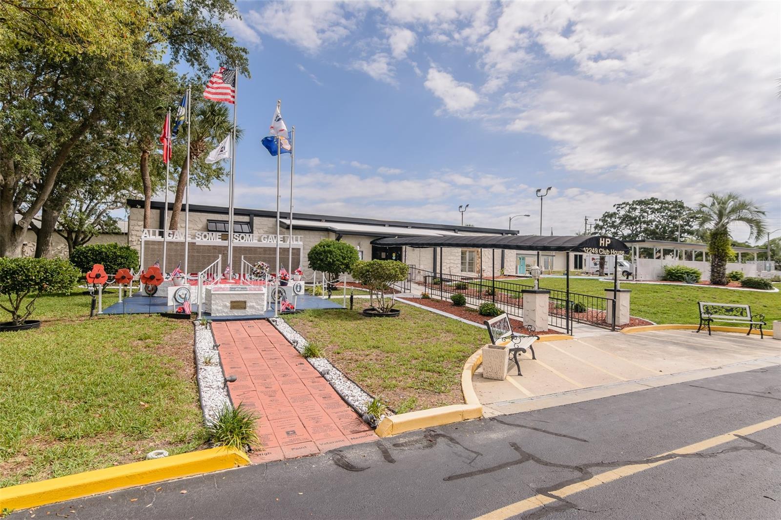 Listing photo id 46 for 7299 First Circle Drive