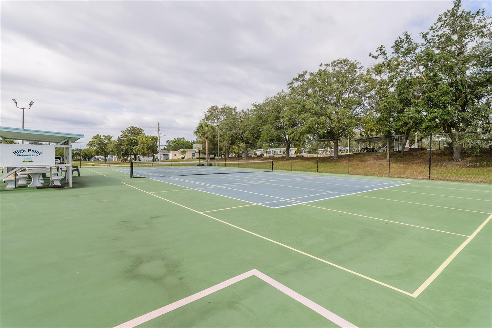 Listing photo id 49 for 7299 First Circle Drive