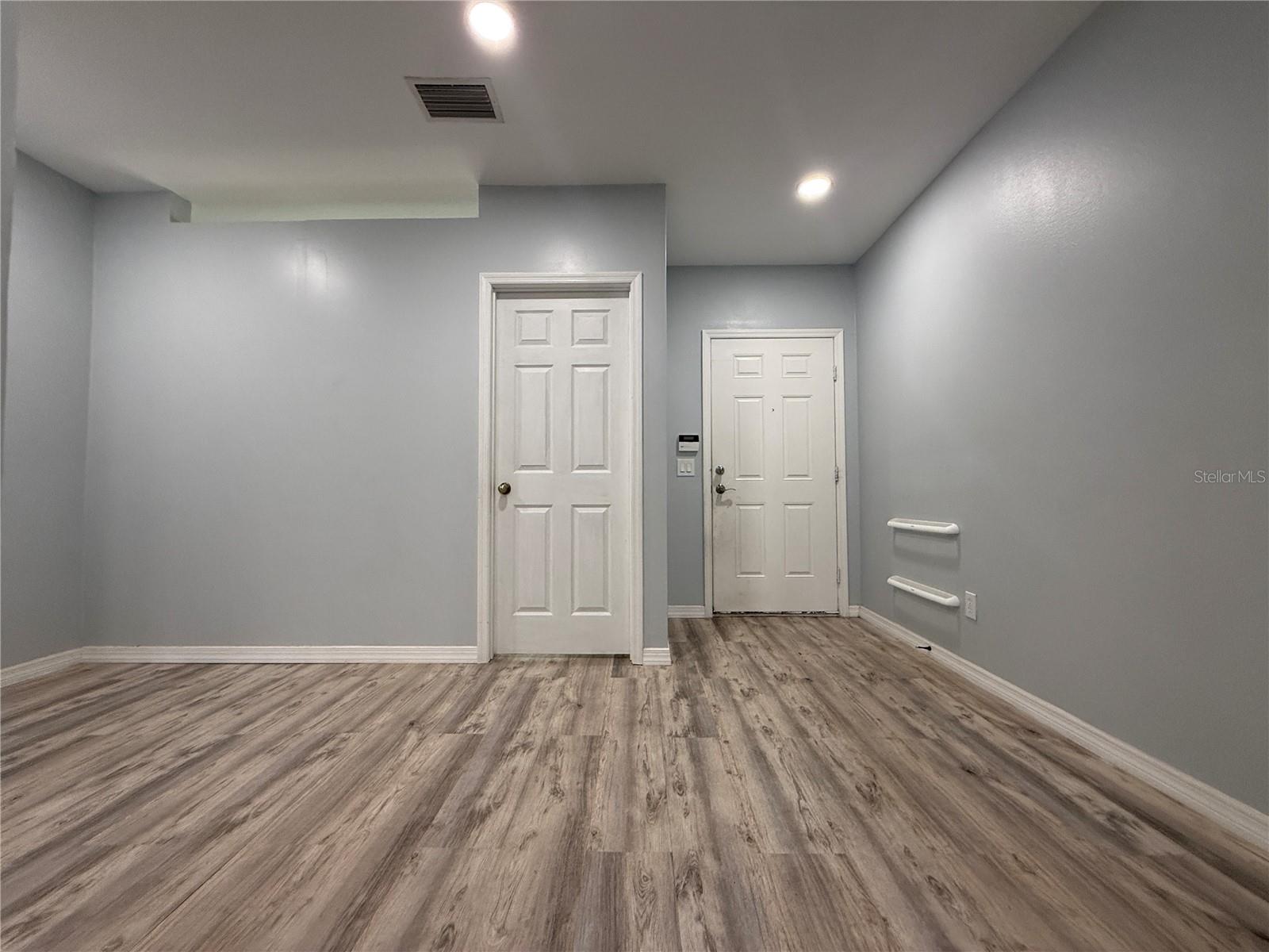 Image 2 of 27 For 16430 Rollingbrook Drive