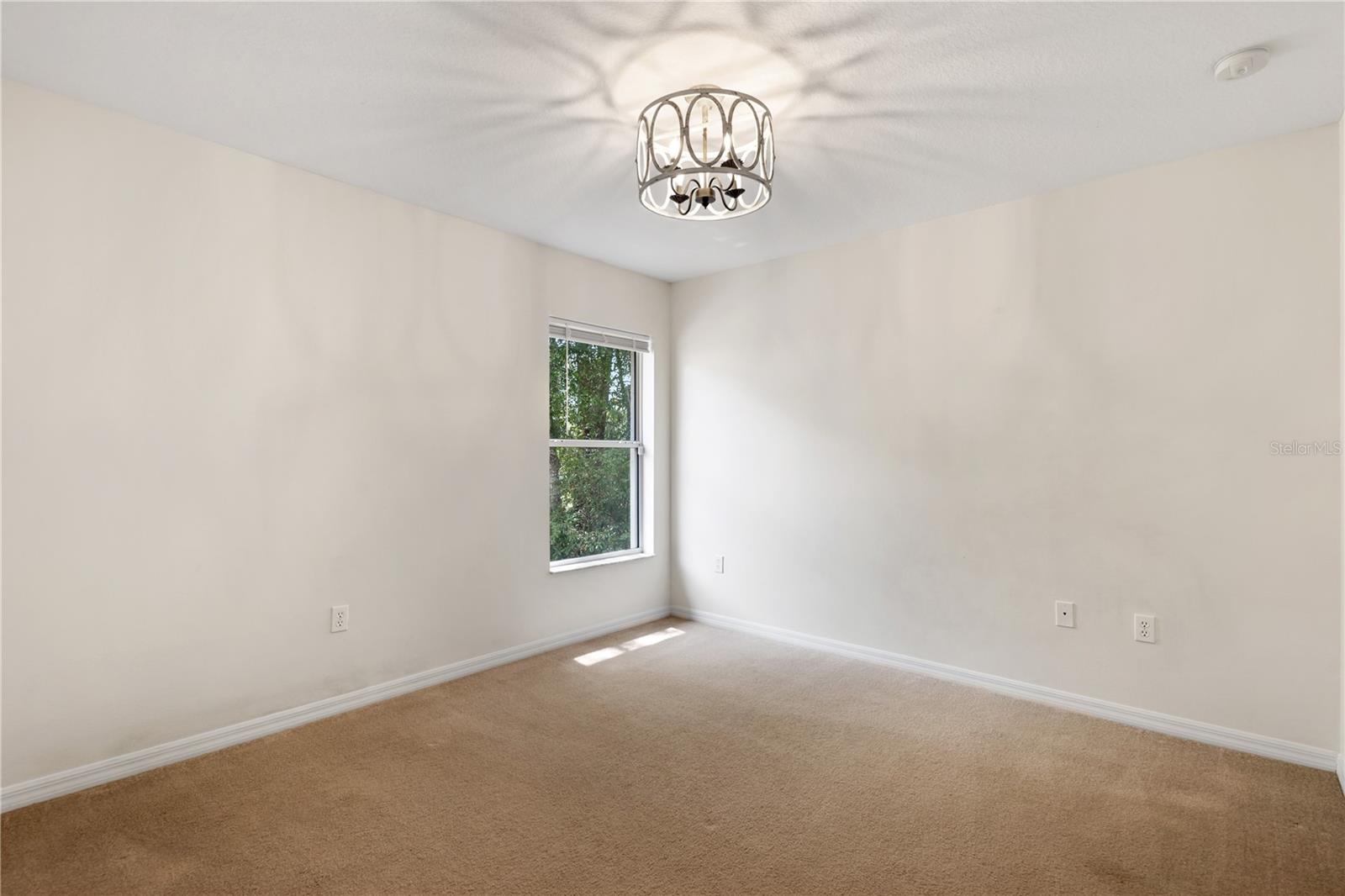 Image 17 of 38 For 9700 Sw 196 Circle