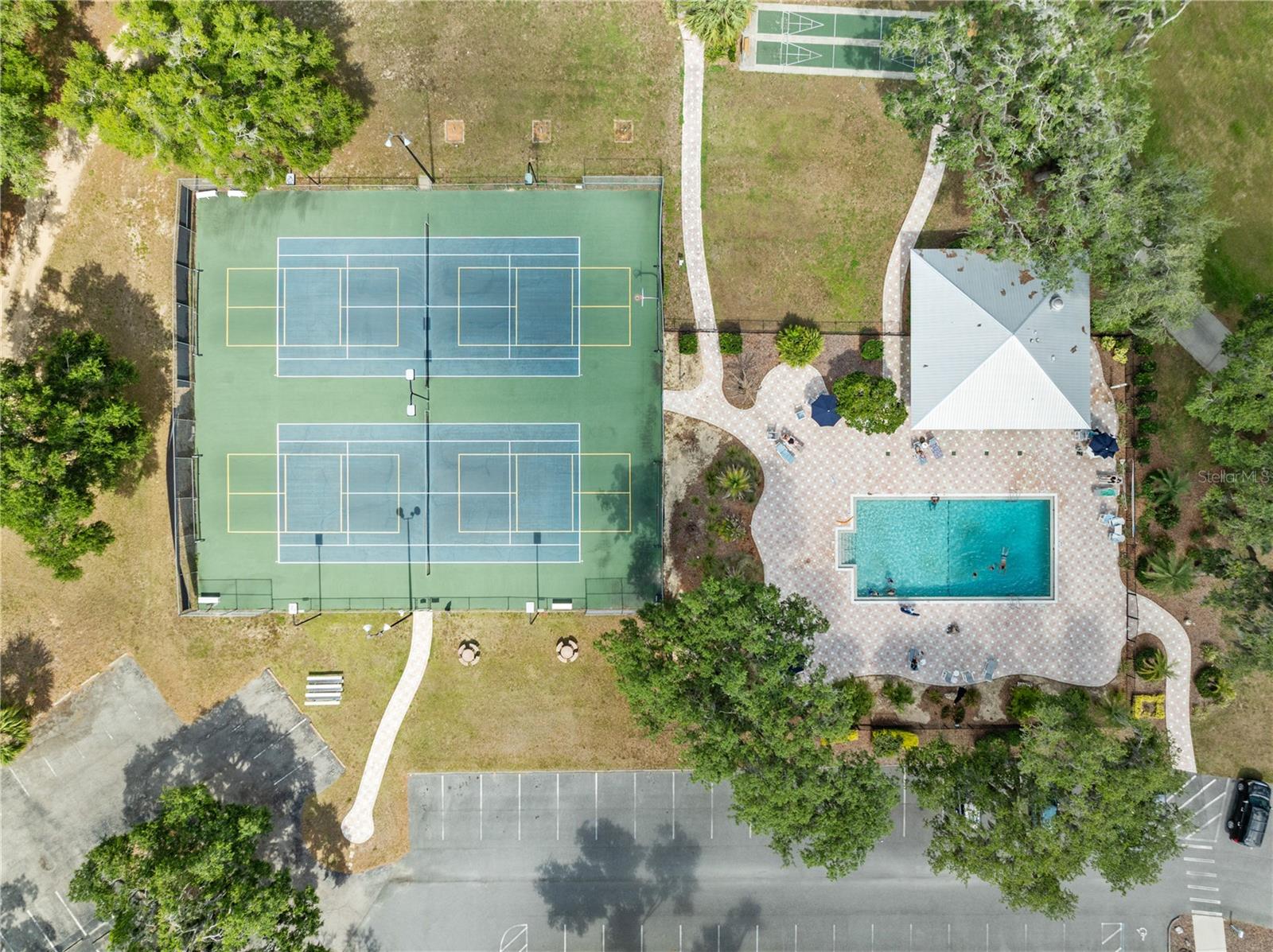 Image 34 of 38 For 9700 Sw 196 Circle