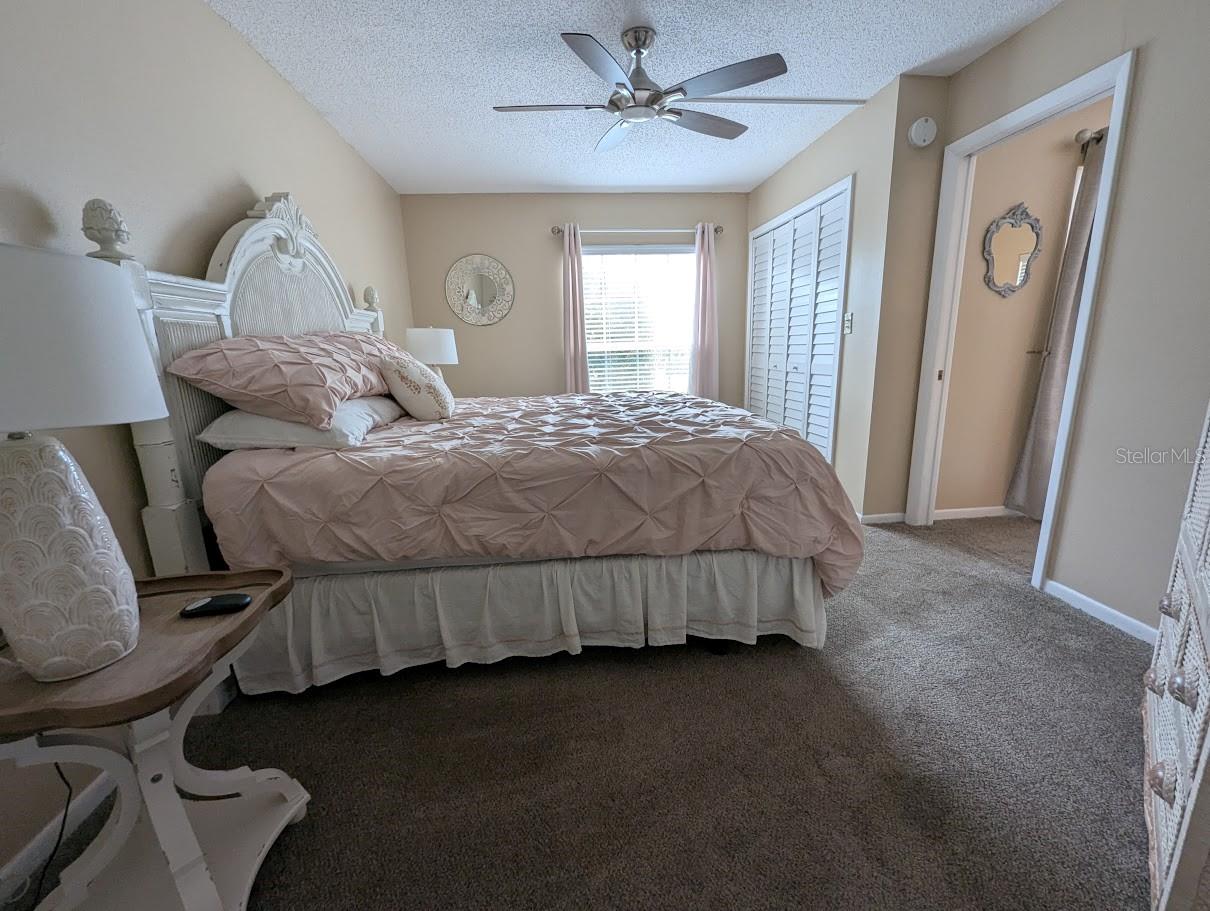 Listing photo id 12 for 8765 Bardmoor Boulevard 108