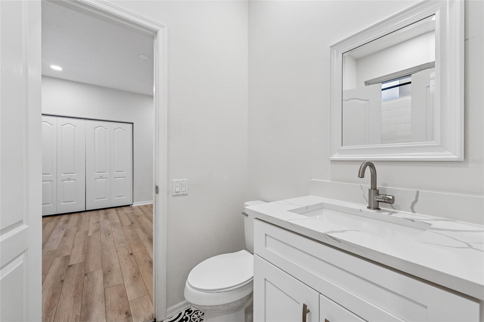 Image 26 of 41 For 9402 Woodbay Drive