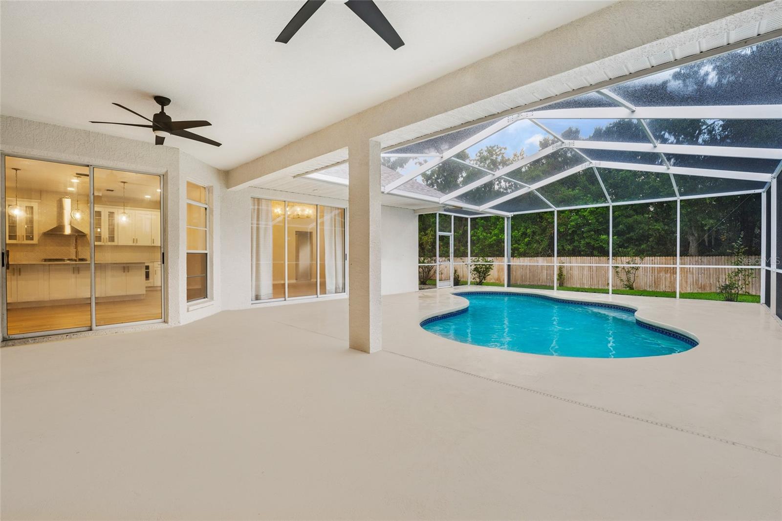 Image 33 of 41 For 9402 Woodbay Drive